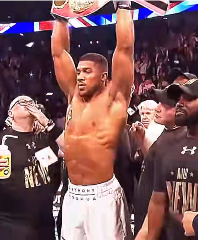 AJ comeback or retirement?! #fyp #boxing🥊 #viralvideos #boxraw #edit #edits #viralditiktok #ko #artist #anthonyjoshua #uktiktok #unitedkingdom #england 