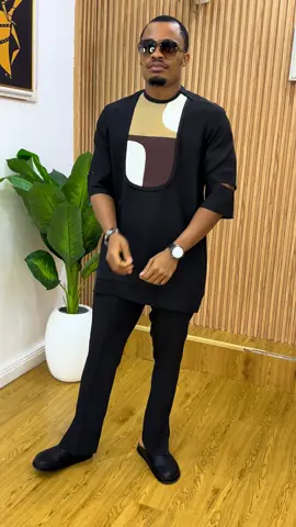 Available in all sizes  Location 28 king George v road Onikan Lagos Island  Plone number: ‪+234 916 985 5823 #vintage #vintagestyle #vintageclothing #vintagefashion #lagos #lagosnigeria #abuja #vintageoutfit #beachvibes #nightparty #vintagestreetwear #vintageshopping #vintagestore #vinatgeshirt #vintageclothes #lagosvendors #lagosonlinestore