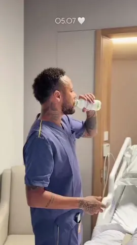 Neymar et sa femme #fyppppppppppppppppppppppp #viralvideo #football #fifa #biznis_lakay_promo 