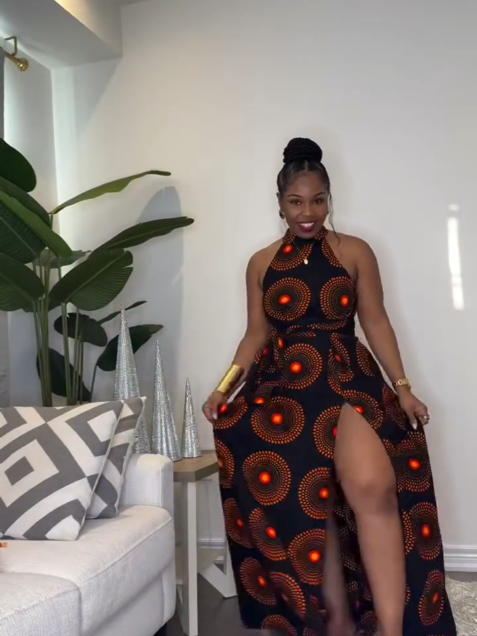 Summer Ankara Dresses are available for immediate order! Don't snooze this summer! You can wear this to the Beach and still slay in your African Look. Beautiful Ethnic Ankara Dress for that beautiful young lady,working mom and Single mom because we all deserve to live a good life and have fun! #beachdress #ankara #sideslit #fyp #fashion #african #ethnicwear 