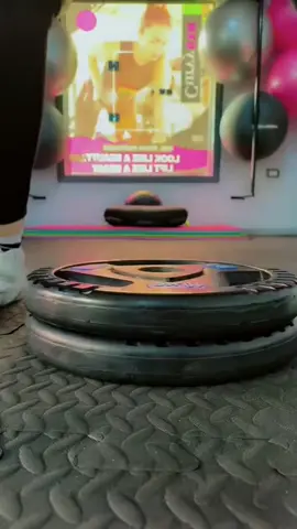 #workoutmotivation #fitnessgirl #Fitness #leg #GymLife