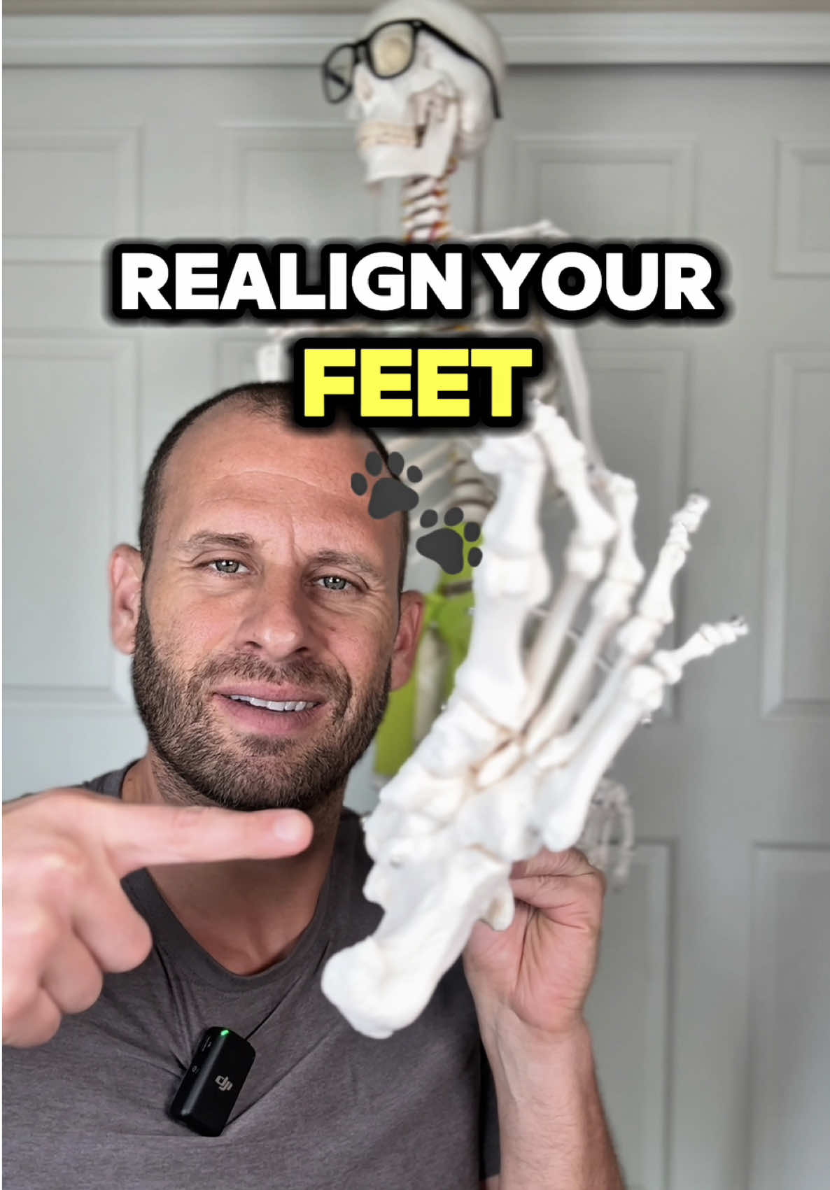 Do your feet point out when you walk or stand? 👣  That’s not just a foot problem — it’s a hip alignment issue that can throw off your knees, ankles, and posture from the ground up.  This simple wall-based reset helps restore proper alignment by repositioning the femur in the hip socket — and your feet will follow. ✅ Try holding this for 1–2 minutes daily to feel more balanced, centered, and aligned. ✅ Want the full routine?  Start your FREE 3-day trial of the Posture Guy Mike App and unlock programs designed specifically for:  • Foot & ankle alignment • Knee & hip balance • Desk job recovery • Plus 50+ on-demand routines for posture, mobility, and pain relief  Click the link in my bio to get started! #posturefix #footalignment #hipmobility #kneepainrelief #posturecorrection #postureguymike #mobilitytraining        