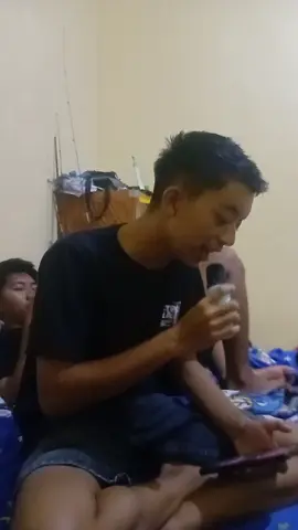 @adityawardana.27 ,, akun yang nyanyi , dm aja kalo mau sewa semeton ,, suksma🙏
