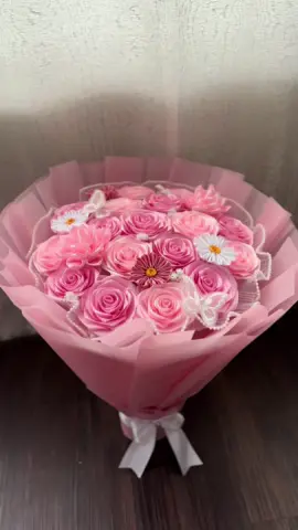 So prettyyy 🎀 #bloomsbyfabi #foryoupage #foryou #viral #paratiiiiiiiiiiiiiiiiiiiiiiiiiiiiiii #eternalroses #floreseternas #trending #nashville #ribbonroses #fyp #SmallBusiness #eternalflowers #foryouuu #florist #fypシ゚viral #parati #nashvillesmallbusiness 