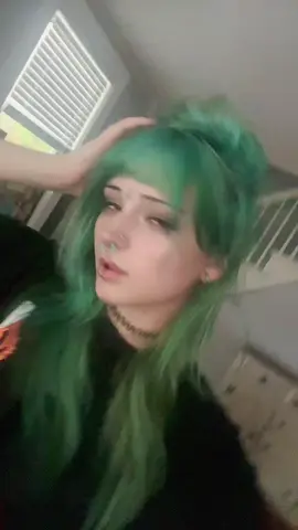 sweating my ass off this house is HOT
