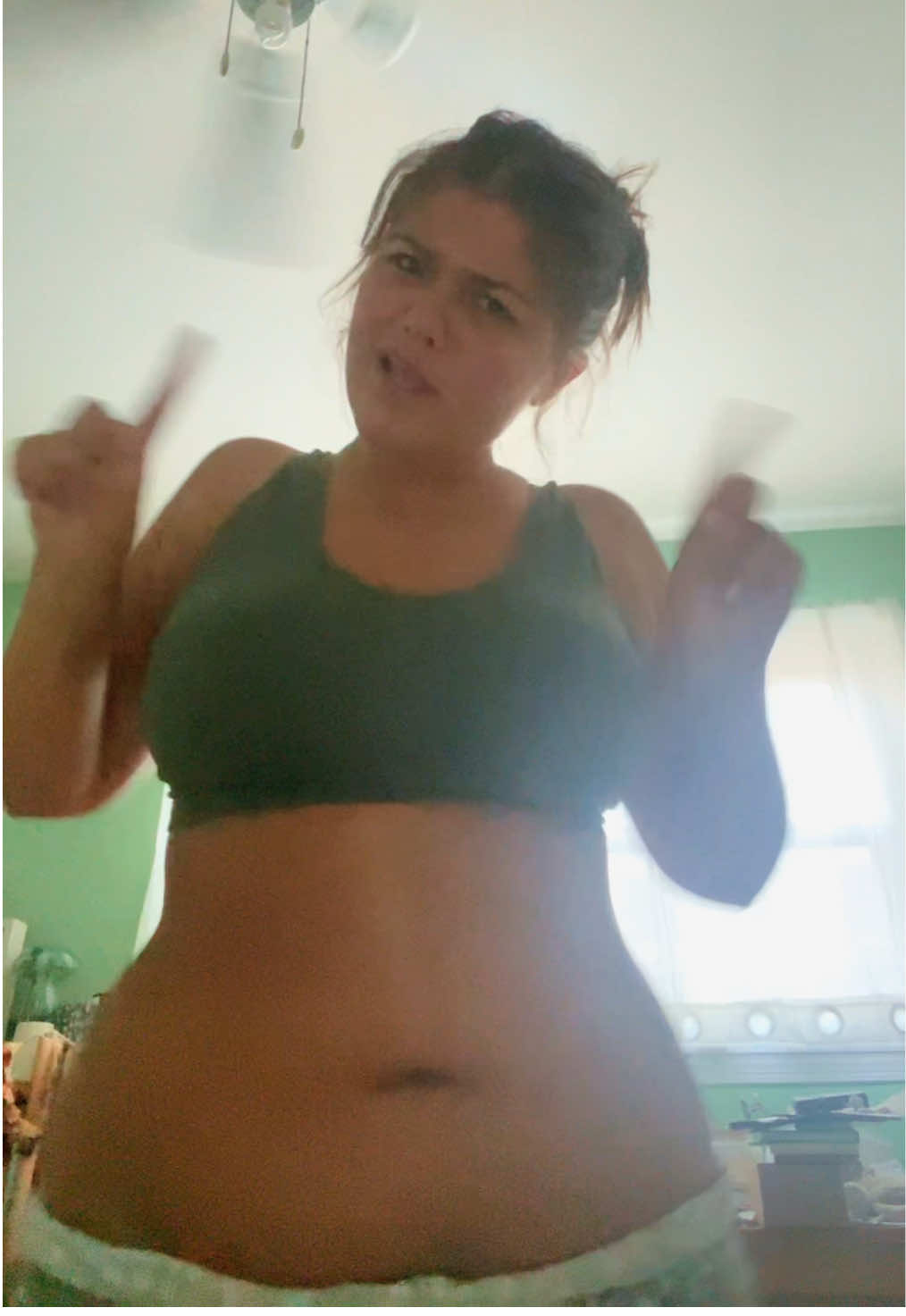 saw this trend and remembered I can move my hips #bellydance (right??) and yes this was so #awkward but cmon who doesn’t like to #dance with their #hips every now and then 