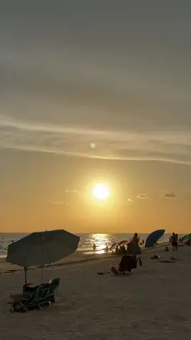 Fort Myers Beach 🏖️ #foryoupage #views #beach #fortmyersbeach #foryou 