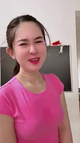 Sáng sớm chạy bộ cho tim khoẻ chứ anh làm em đau tim quá🤣🤣🤣
