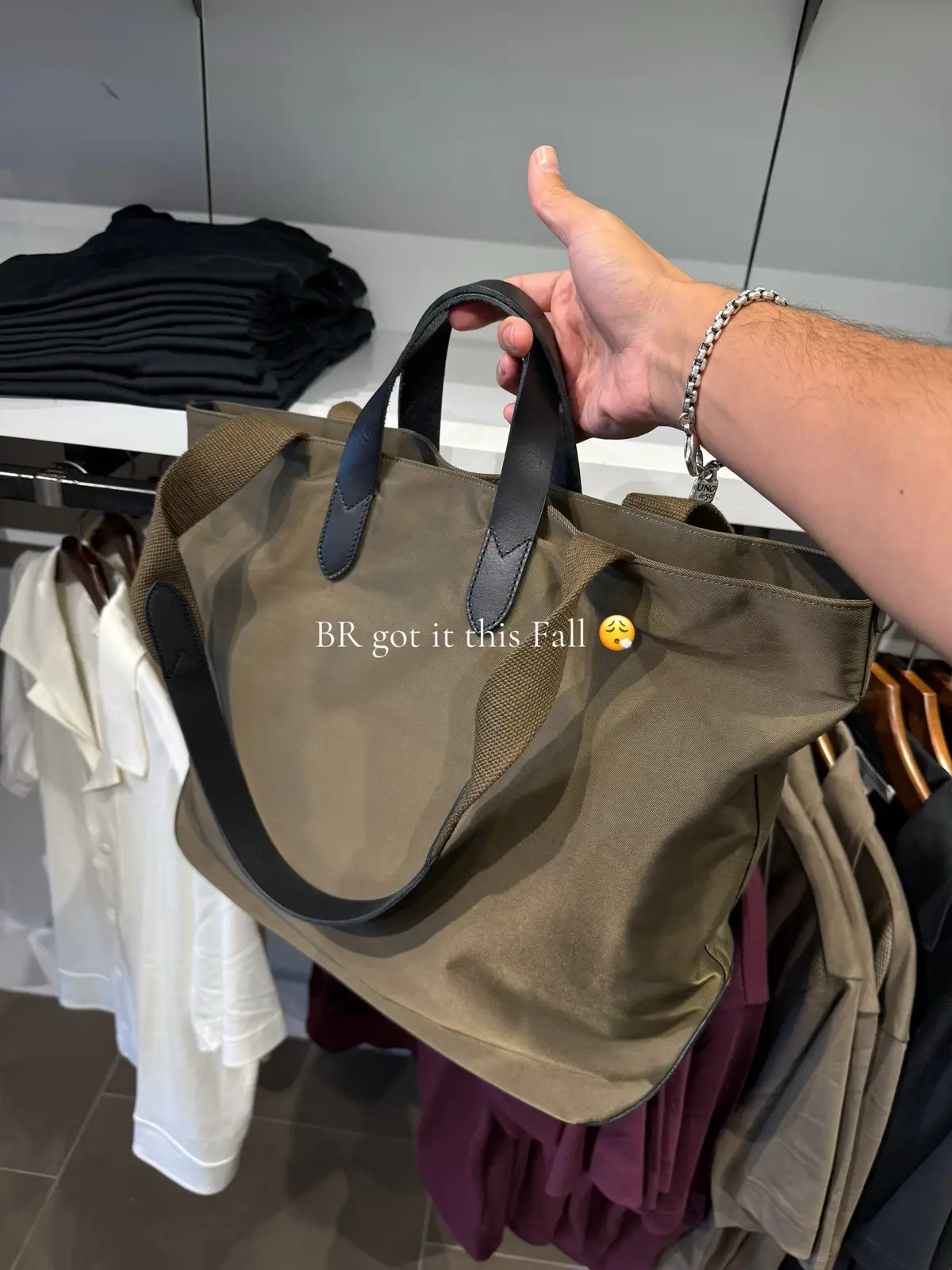 In case yall were wondering where to find good Fall clothes. Easiest go-to is @Banana Republic #menclothes #menshirts #whattowear #menwear #fallclothes #fallfashioninspo 