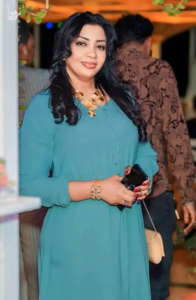 اغاني سودانيه #نظره يا السمحه ام عجن#سلمي سيد #الاعلاميه سلمي سيد 