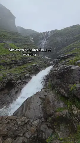 #redthoughts #redthoughtsforhim #redthoughtsforher #us #couple #fyp #BookTok #waterfall #wet 