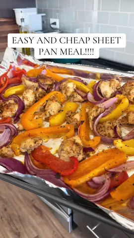 Best cheap, quick, and easy meal!!! 20-25 min at 400F!  #cheapmeals #sheetpandinner #healthyrecipes #lowcarbrecipes #lowcarb #Fitness #healthandwellness #food #collegemeals #simplemealprep #mealprep #budgetmeals #quickrecipes #EasyRecipe 