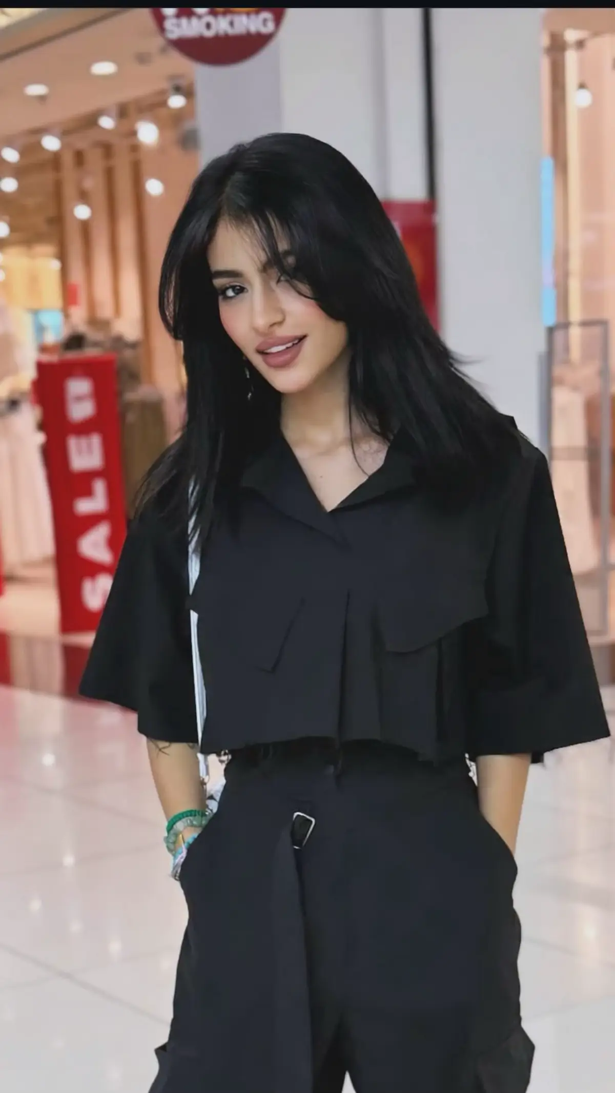 جعل ماحد غيرج يلبس اسود🖤✨@مايا باجي 🔥🤍 #لايك_متابعه_اكسبلور #تعليقاتكم #الجميع 