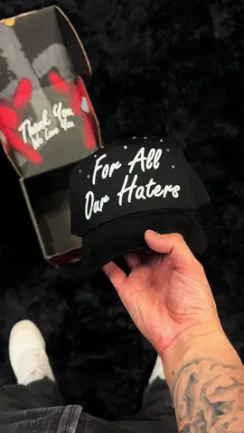 Dandy Hats x Tombochio “For all Our Haters” ❤️🖕🏻 @Dandy Hats 🧢 @DandyHatsMx @tombochio  #viral #explorepage #trending #fyp #foryou #paratiiiiiiiiiiiiiiiiiiiiiiiiiiiiiii #gorras #hats #dandyhats #tombochio 