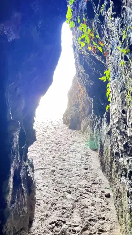Goalangir✨ 📍pqntai goalangir, sawarna, banten #promoseruweekend #fyp #xybca #masukberanda #4u #pantaisawarna #pantaigoalangir #karangtarajesawarna #goahartakarun #campinggroundgoalangir #sewatendasawarna #sewatendagoalangir #penginapansawarna #penginapangoalangir #penginapanmurahsawarna #sewaapexelsawarna #sunsetgoalangir #karangbokorsawarna #pesonavilaoren #pondokpesonagoalangir #pesonagoalangirresort #pesonakoigolangir 