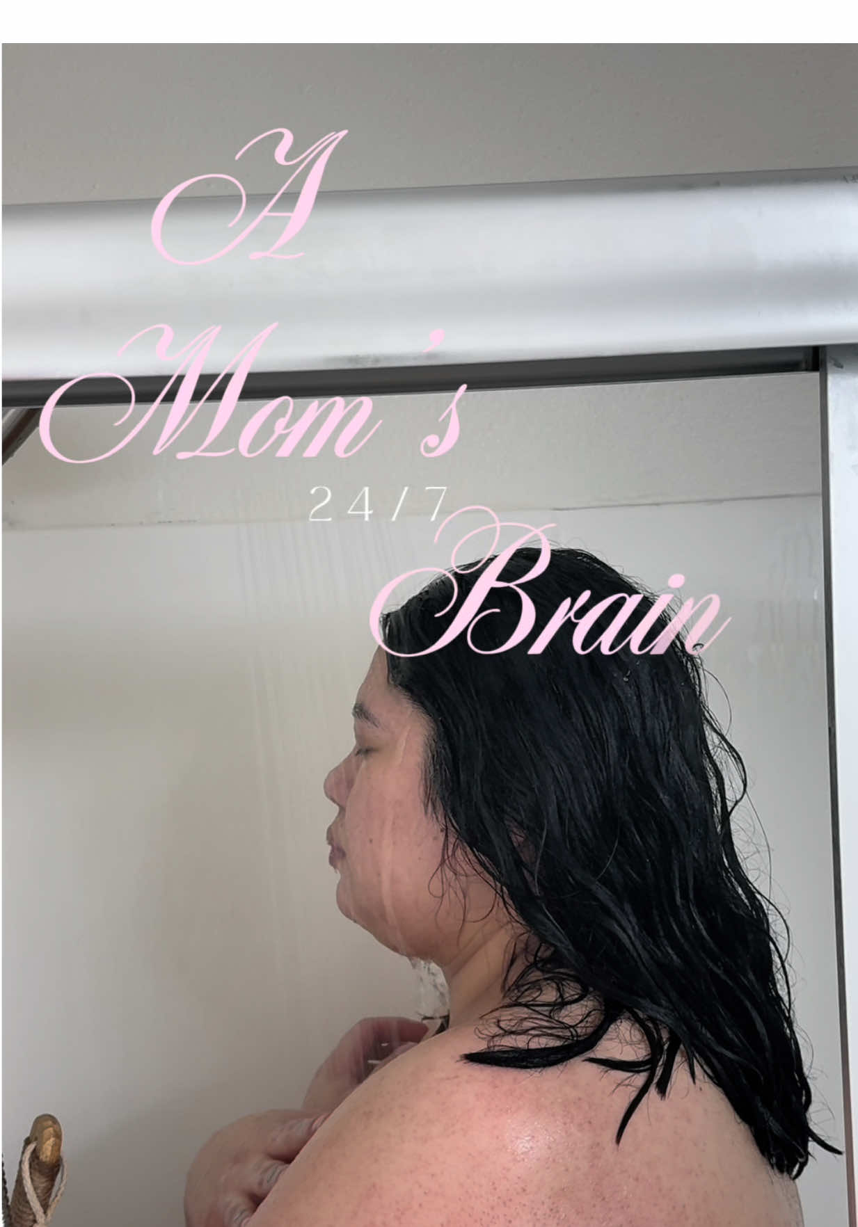 Alot of days look like this. My brain is constantly thinking about the future & although i am trying to stay present it’s hard when your a mom with a big to do list but i do my best.  #realatable #raw #mommy 