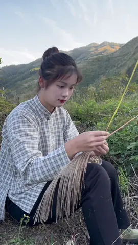 #CuocSongNongThon #VungNuiQueToi #SongCham #LangQueYenBinh #NhaTrenNonCao #DoiSongVungCao #BanLangVungCao #CuocSongThuongNhat #LamNong #CuocSongThanhBinh #DaoRungNuiNon #ThienNhienHoangSo #ConNguoiVungCao #DanTocVungCao #AmThucVungNui #ChoVungCao #PhienChoVungNui #MocMacVungCao #DoiSongMienNui #VungCaoYeuThuong