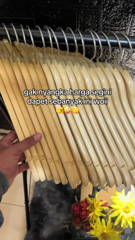 murah banget woii asli😭#hangerkayu #hangermurah 