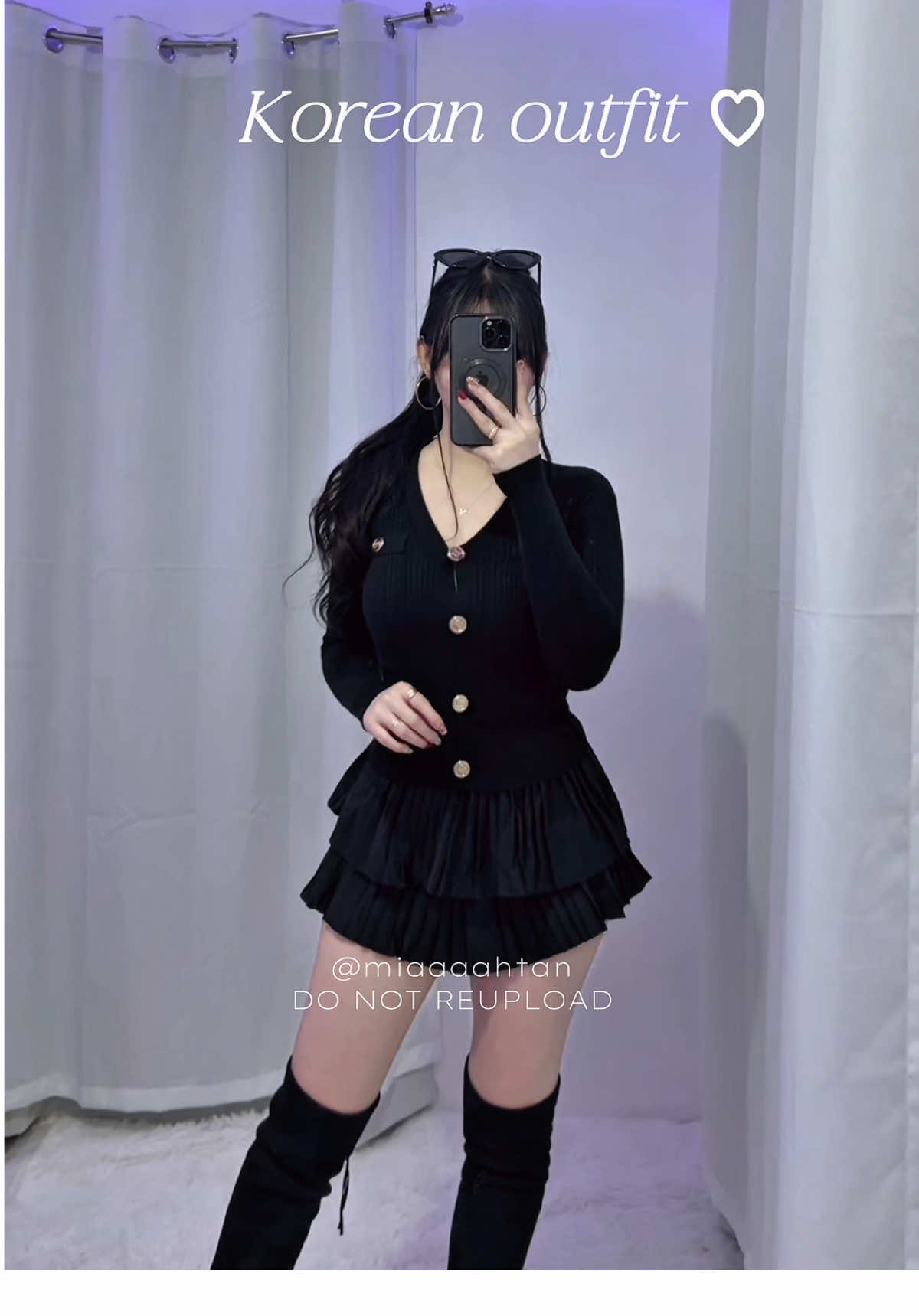 idk but this korean outfit is giving me 'Ko mun yeong' vibes 🤭 #terno #ternocoordinates #ternocoords #coords #coordinates #outfit #OOTD #fyp #foryou #foryoupage #casual #casualoutfits #casualoutfit #dateoutfit  #classy #classyoutfit  #blackoutfit #koreanoutfit #koreanstyle #boots 