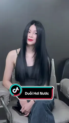 🙋🏻‍♀️ Tạm biệt tóc khô xơ, chào đón mái tóc thẳng mượt ón.g ả và màu đen lạnh sang chảnh 🖤 . Lưu liền về tham khảo thôi ạ !!! #khuongminhhair #khuongminhtrendy #duỗihơinước #màu_tóc_đẹp #viral 