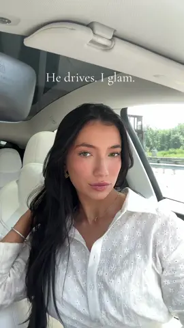 Getting ready on the go. Nothing new.🤷🏻‍♀️💄    #cargrwm #softgalm #nycvibes #quickmakeup #MakeupRoutine 