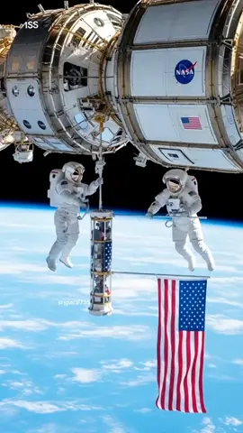 #space735 ISS see ohhh beautiful #ISS #space5600 #foryou #foryoupage #viraltiktok #viralvideo #whotofollow #100million #capcut #tiktok #moon #500k #zoom #space #sun #whattowhatch? #star #ISS #space5600 