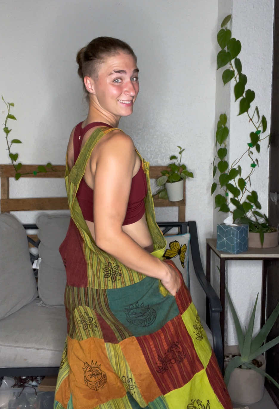 These overalls are 100% organic cotton. @KarmaNepalCrafts is an ethically sourced, women owned business.  I’m impressed by the comfort and quality of these patchwork overalls. They’re giving hippie, quirky… Miss Frizzle if she were an art teacher. Haha  Would you wear these?  #hippiestyle #overalls #ethicalfashion #patchwork #patchworkclothes #hippiefashion #slowfashion 