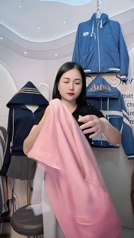 Áo khoác nỉ bông mềm phom rộng freesize 40-70kg#thoitrangtiktok #trend #xuhuongtiktok #thinhhanh #viralvideo  @Điệp store  @Điệp store  @Điệp store 