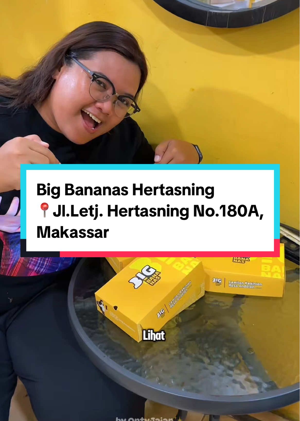 Pokoknya kalau mau cari cemilan buat rame-rame atau makan sendiri, Big Bananas pasti masuk dalam daftar.. Pas cobain pisang wijennya, ternyata kombinasinya cocok sekali walau dimakan hanya dengan sambal… Pokoknya varian Pisang Wijennya wajib kalian coba 🥰.. . ✨Big Bananas Hertasning✨ @big.bananass  ⏰10.00-22.30 📍Jl.Letj. Hertasning No.180A, Makassar . #review #rekomendasi #Foodie #makananviral #pisang #bigbananas #pisangwijen #pisanggoreng #pisangcoklat #keripikpisang #chips #sambal #kuliner #kulinermakassar #umkm #jajanan #jajanantiktok #kulinertiktok #cemilan #cemilanviral #jajananviral #makassar #bekalsekolah #bekalanaksekolah #promomakanmerdeka #weekend #jumatberkah #tgif #snack #fyp #fypage #xyzbca #creatorsearchinsights #ontyjajan 