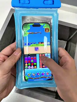 Đừng lo điện thoại bị ướt khi đi chơi nước vào mùa hè!! #tuichongthamnuocdienthoai #creatorsearchinsight #tienich #thietthuc #jizonguyen 