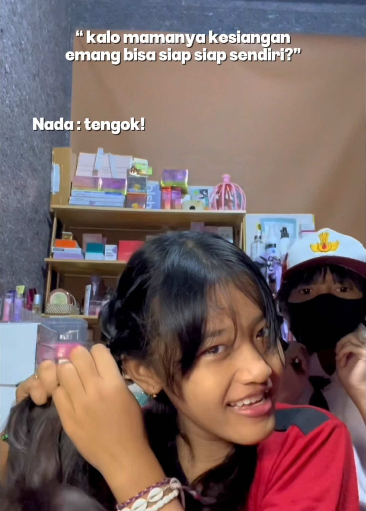 Udah bisa hairstyle kepang sendiri😍 #hairstyle #hairstyles #kepangrambut #hairinspo #grwmforschool 