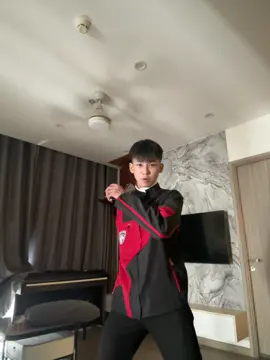 Nghe nói em thích siêu nhân đỏ…🤡