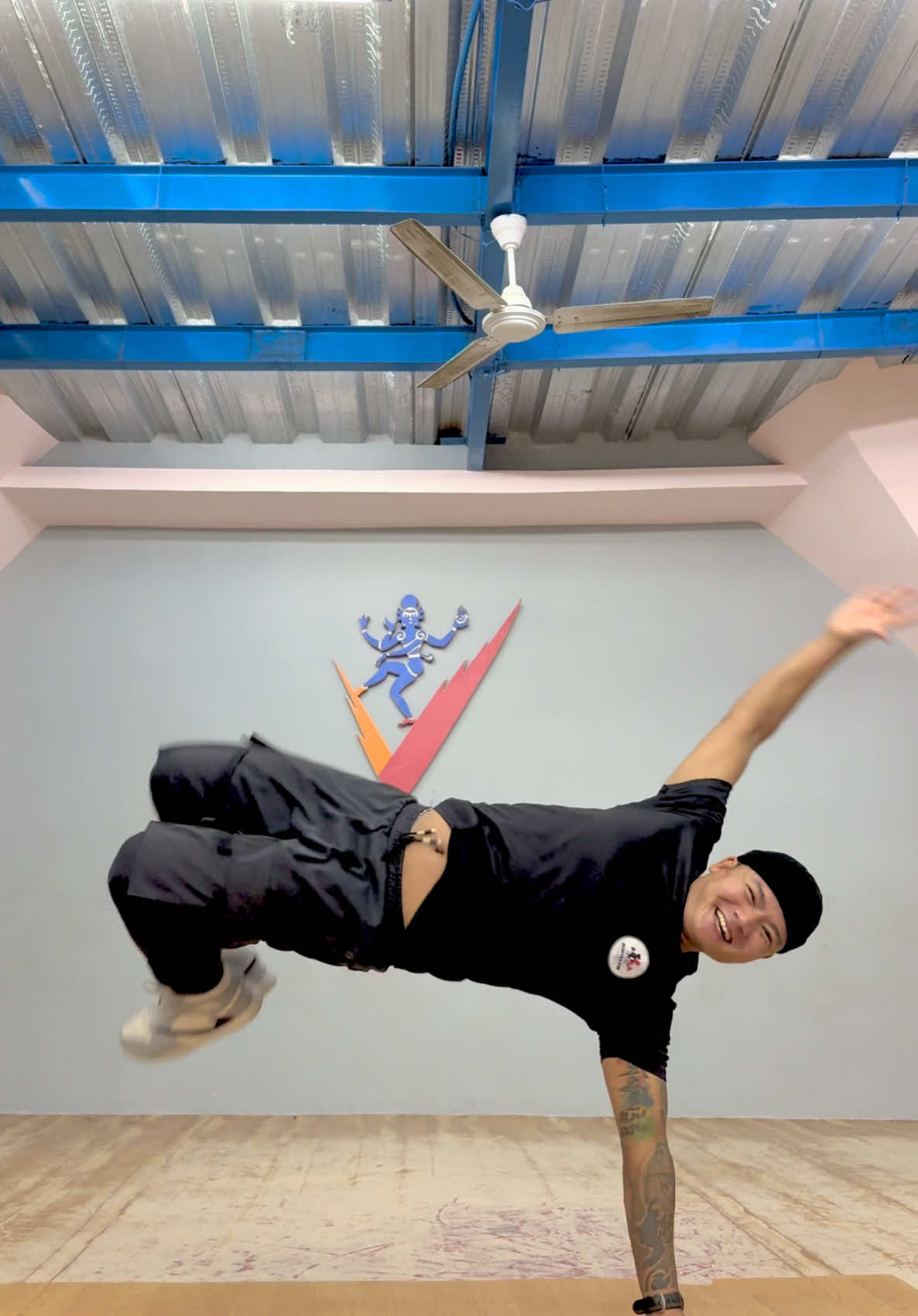 Kalo kothi Galaima #trending #govirall #❤️flower❤️foryoupage #dancelover❤️😎🤘 #zumbadance 