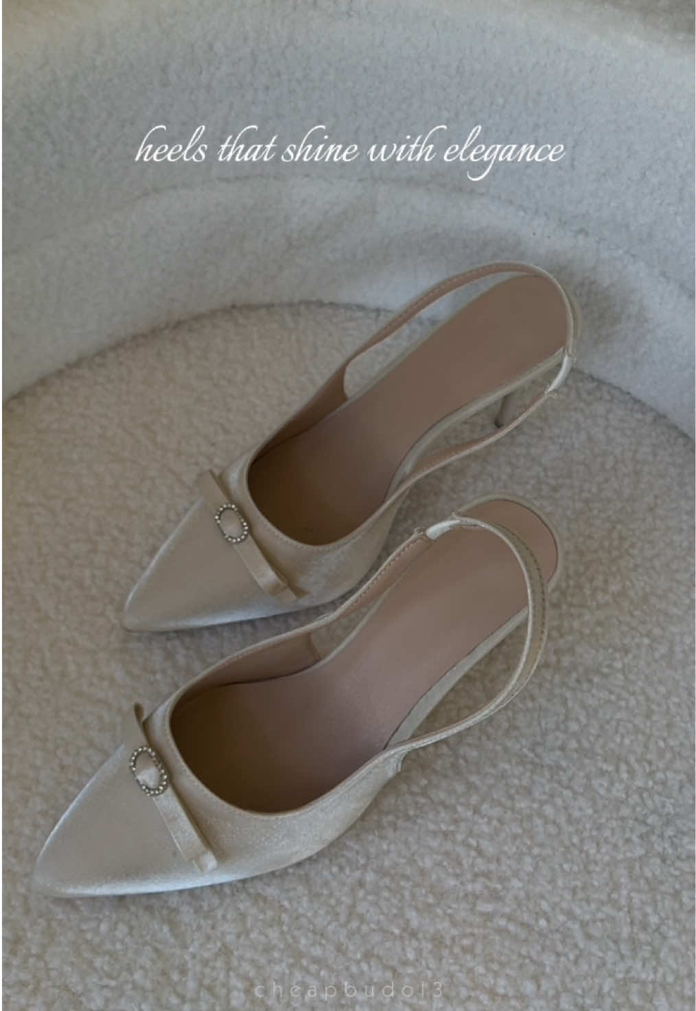 gamit ko to nung graduation day sis! ang comfy and very sturdy nung heels nito 🦢✨ #fyp #fypp #heels #gradheels #heelsforwomen #graduation #beigeheels #heelsforevents #heelsforgraduations #heel #highheelslover #highheel #stiletto #LIVEIncentiveProgram #LIVEStory #PaidPartnership 