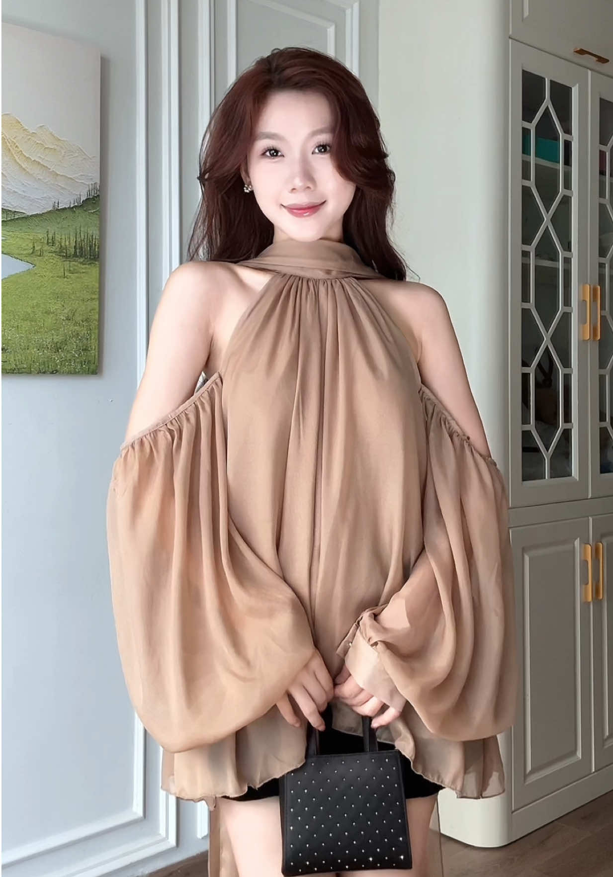 Mặc em áo này chảnh thôi rồi lun keke 🫰🏻😙 #xuhuong #reviewquanao #setdoxinh #enka 