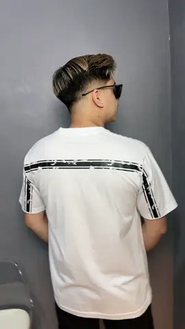 Kaos sekeren ini motif simple elegan harganya terjangkau😱,chek keranjang kuning,klik dipojok kiri dibawah👆🏻#kaoskeren #oblong #cakep 