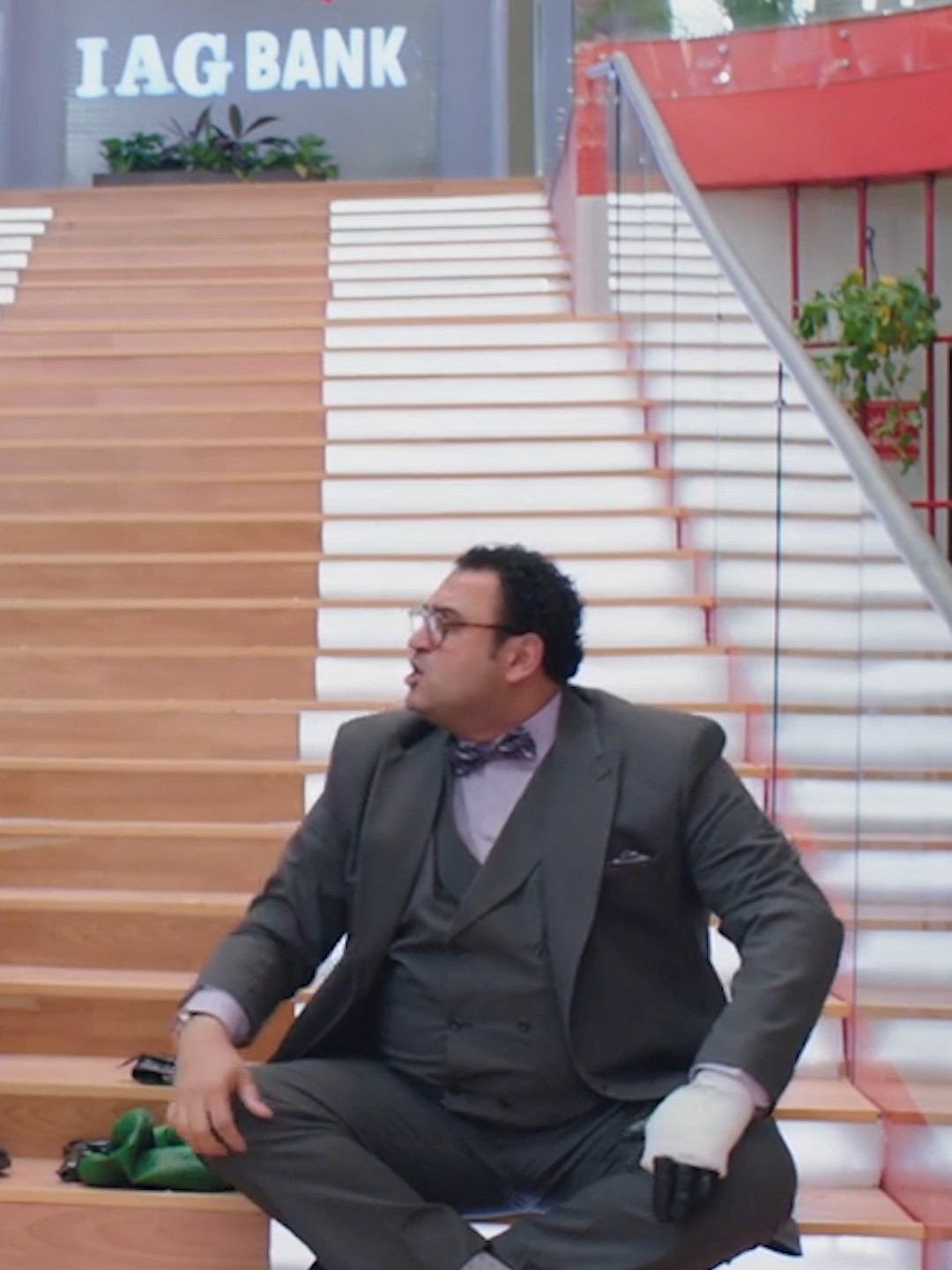 تابعونا على تيكتوك وشوفوا فيلم #بنك_الحظ الآن على يانغو بلاي