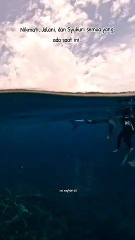 Adaptasi menggunakan long fins. Semangat berproses 🔥🔥🔥 Kegiatan ini diawasi dan didokumentasikan oleh Tim Gurita Freediving Ternate. #freediving #freedive #ternate #ternate_malukuutara #pantaijikomalamo #jikomalamobeach #ternatevideo #fyppppppppppppppppppppppp #fypdonggggggg 