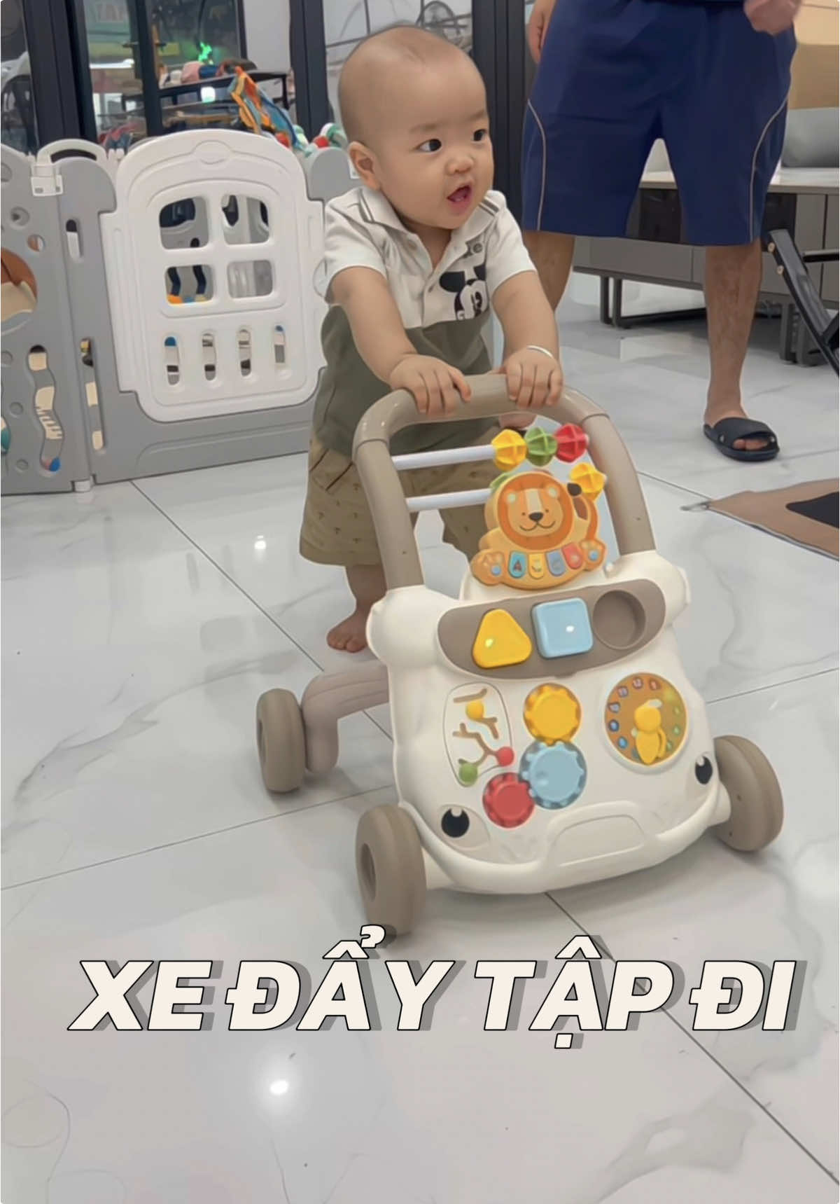 Xe đẩy này chắc chắn hơn xe con gà bằng gỗ trước đây của mình đó các mẹ #xedaytapdi #xedaytapdichobe #tapdi #betapdi 