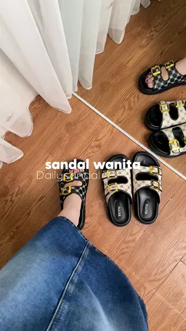 sandal wanita model kasual,ada dua warna 🤭🤩#sandalcantik #sandalwanita #fyp #fypindonesia #lewatberanda 
