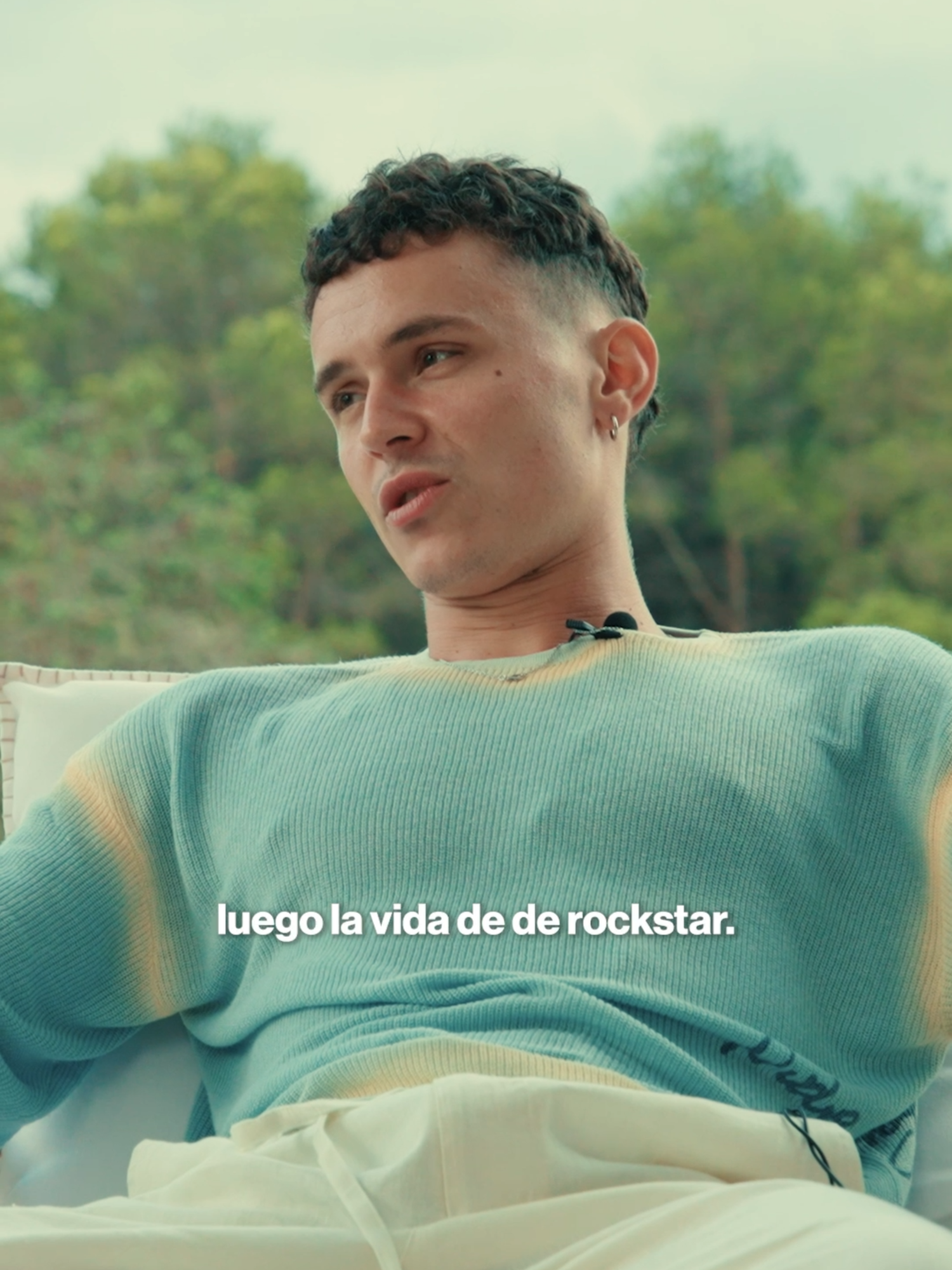 ¿Cómo es realmente la vida de rockstar? @aron.piper responde en Nude Project Podcast 👀 Episodio completo ya disponible en nuestro canal de YouTube #nudeproject #nudeprojectpodcast #aronpiper