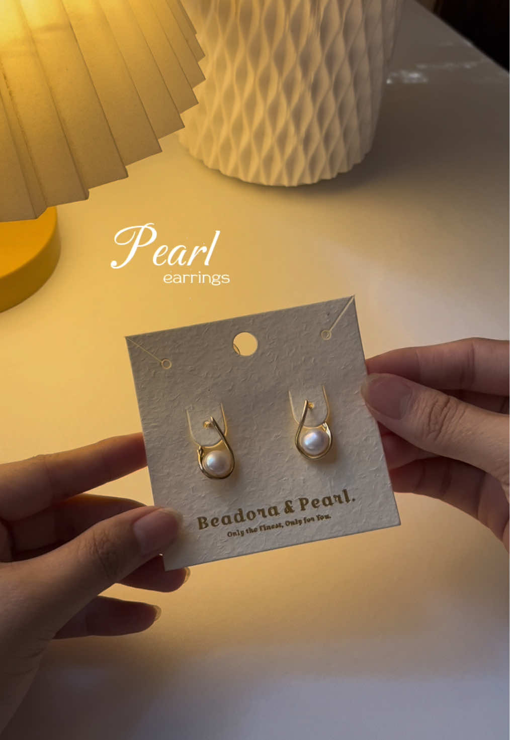 pov: you’re into pearl earrings #earrings #pearlearrings #pearl #hikaw #fyp #foryou 