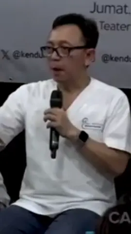 Dr. Ryu Hasan, dengan nama lengkap dr. Roslan Yusni Al Imam Hasan, Sp.BS, adalah seorang dokter spesialis bedah saraf dan pakar neurosains. Ia dikenal karena pemahamannya tentang cara kerja otak dan pengaruhnya terhadap emosi manusia. Ia menyelesaikan pendidikan kedokteran di Universitas Airlangga (Unair) dan spesialis bedah saraf di Sydney. Ia juga mendalami neurosains di Tokyo dan sempat bekerja di lembaga internasional di Jepang