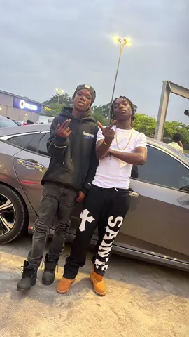 #viralvideos #trend @mr_charles61 @TBA! @800_Baby_Jesus🦅❤️🩸 @Savage Ghods @lil_xlim_gangster_0 