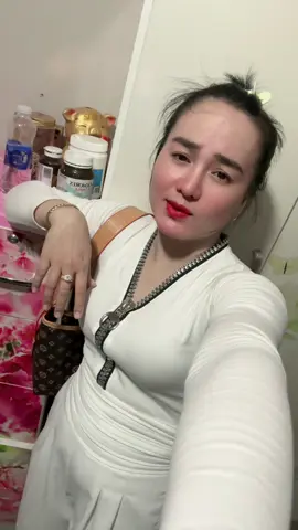 Cuốn như bánh cuốn 