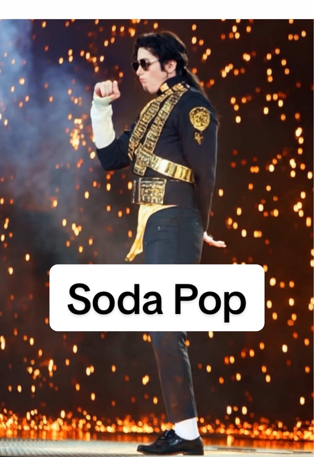 Michael Jackson dancing to Saja Boys Soda Pop 🥤   Please support by giving me a like, share and subscribe! #sodapop #sajaboys #fypp #kpopdemonhunters #fyp #michaeljackson #huntrix 
