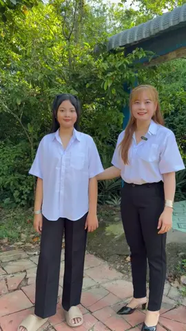 @Thủy Nguyễn 1994 💓 Áo sơ mi trắng tay ngắn phon rộng 