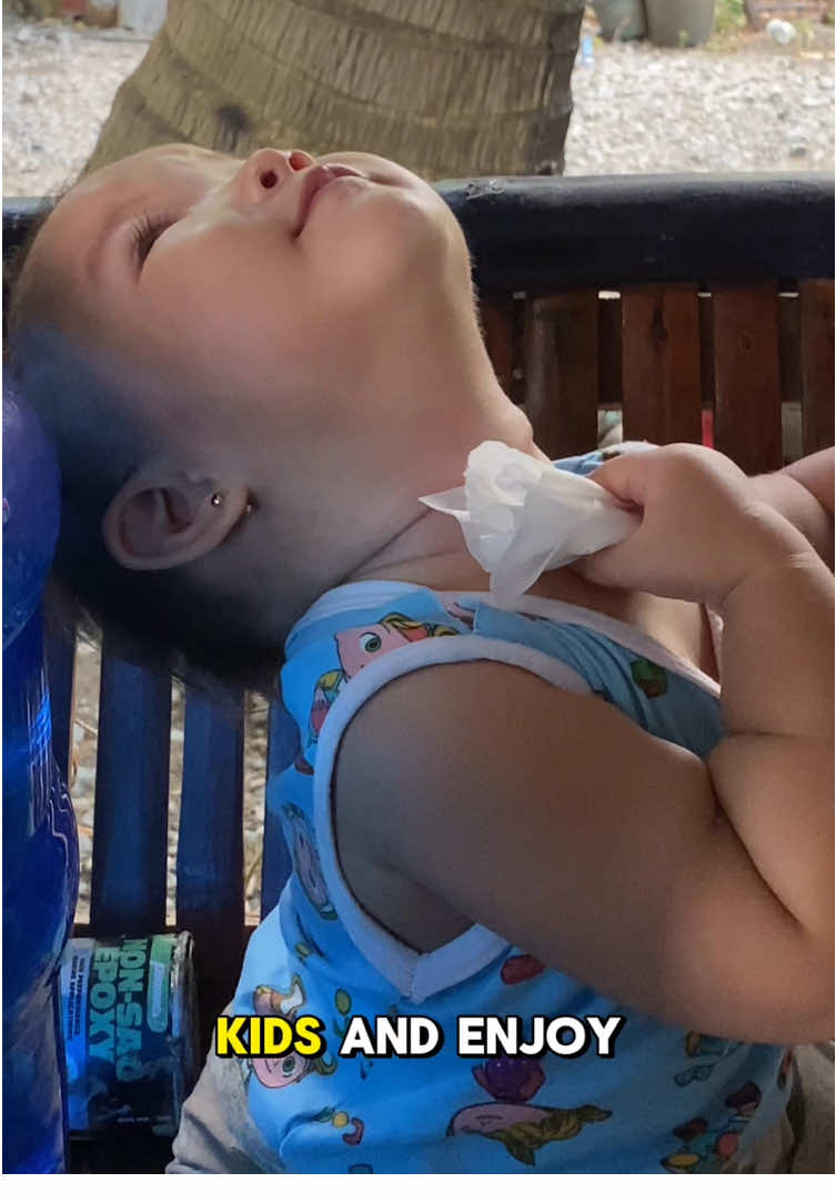 Lifesaver talaga to ng mga mommies na may makukulit na mga kids! 🥰😍 #moosegearbaby #purewaterwipes #trustedbyparentslovedbybabies @Moose Gear Baby 