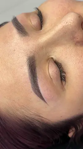 #CapCut #ilovetiktok #xuhuong #chânmày #chânmàyphongthuỷ #phunxamthammy #hairstroke #sợihairstroke 