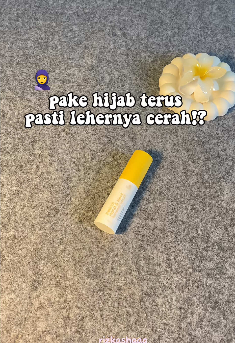 bodycare andalanku tiap malem 😍💛 #Merdekaberaktivitas #Bodycare #Retinol #Skincare @Rintik Retinol Hand and Neck @Rintik Skincare Indonesia